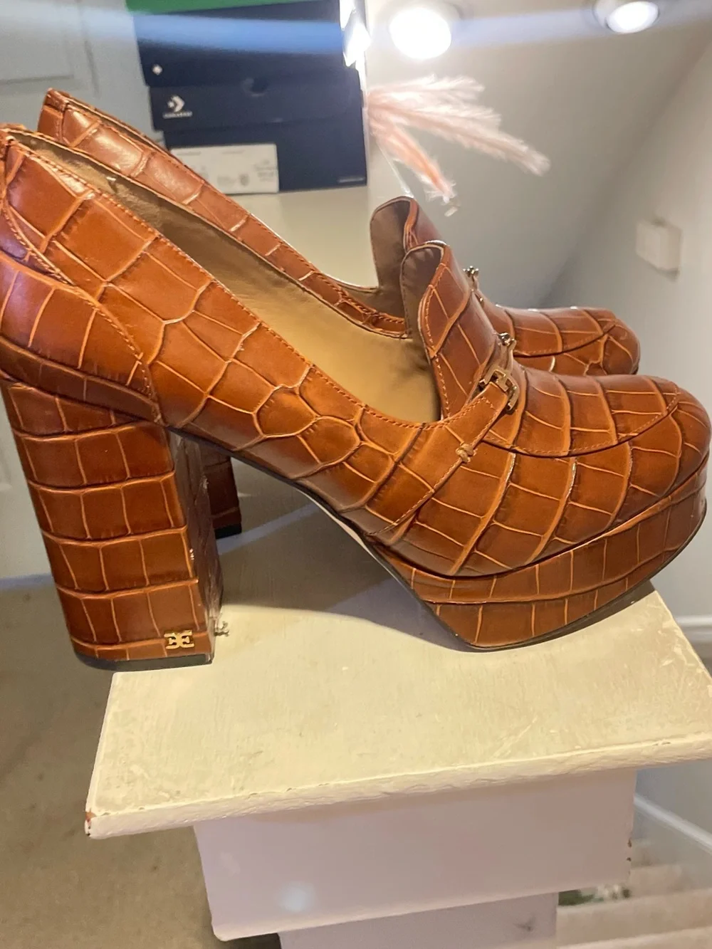 Sam Edelman Brown Croc-Embossed Leather Platform Size 10